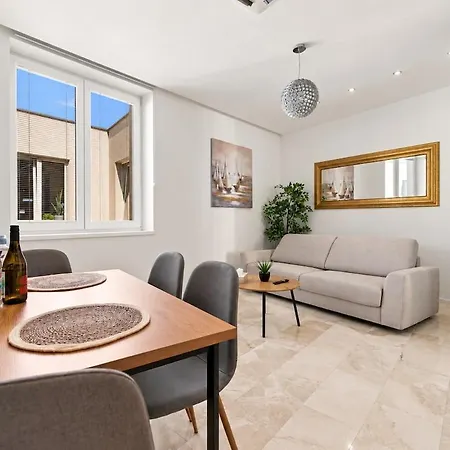Apartment Zamocka Nest Pressburg
